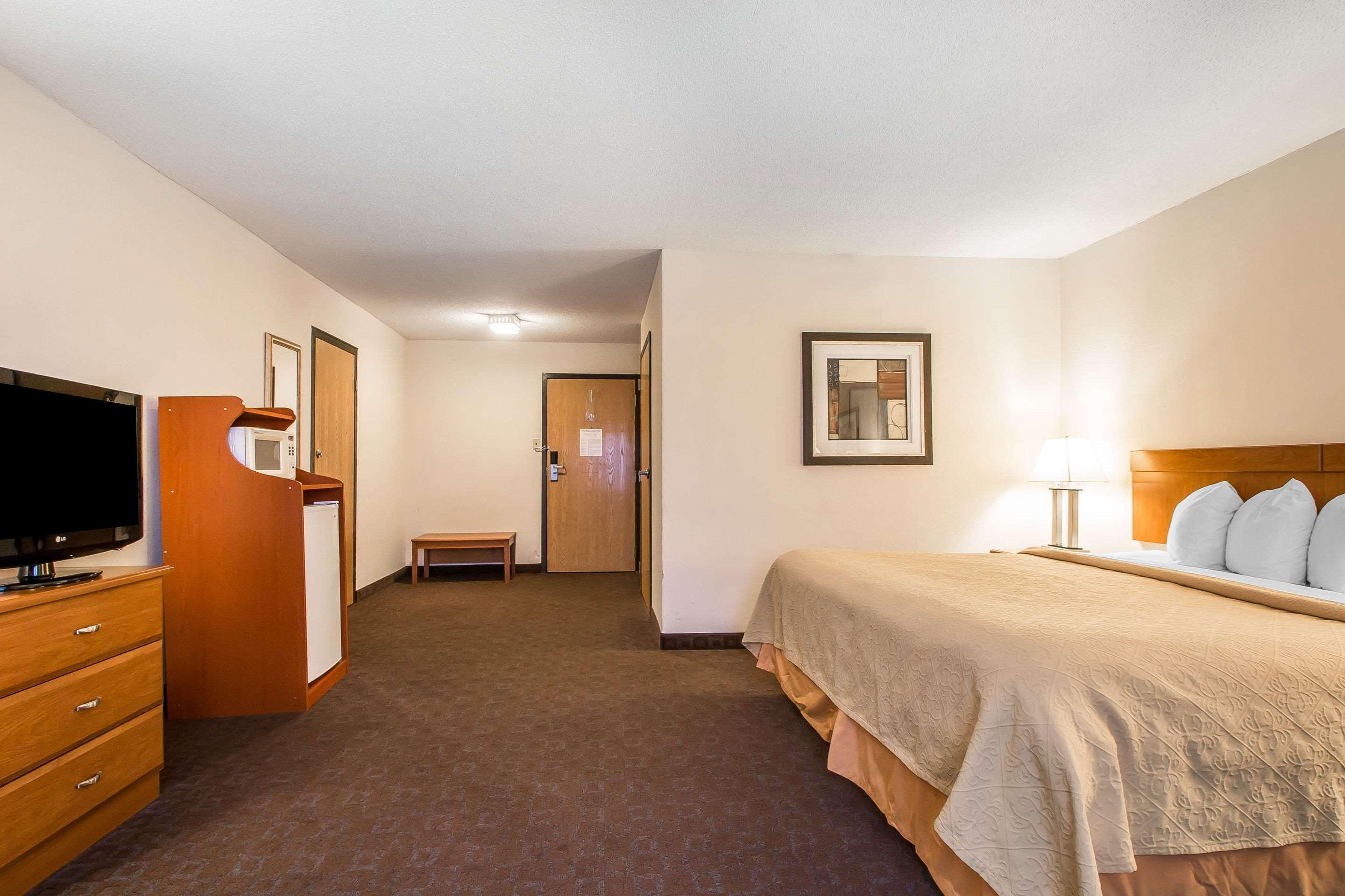 Quality Inn Morris I-80 Bagian luar foto