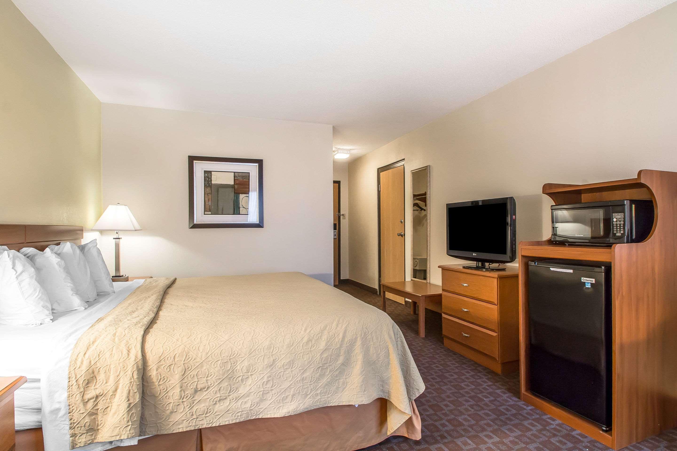Quality Inn Morris I-80 Bagian luar foto