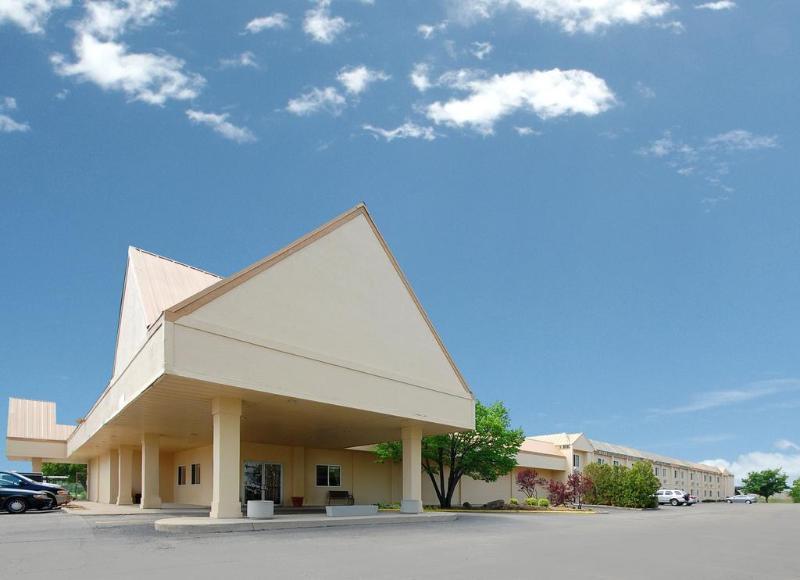 Quality Inn Morris I-80 Bagian luar foto